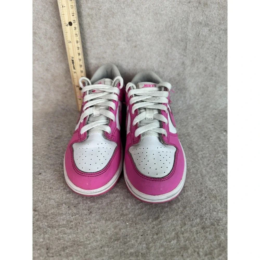 Nike Low White & Laser Fuchsia‎ Big Kid Size 1 Youth Dunk Pink